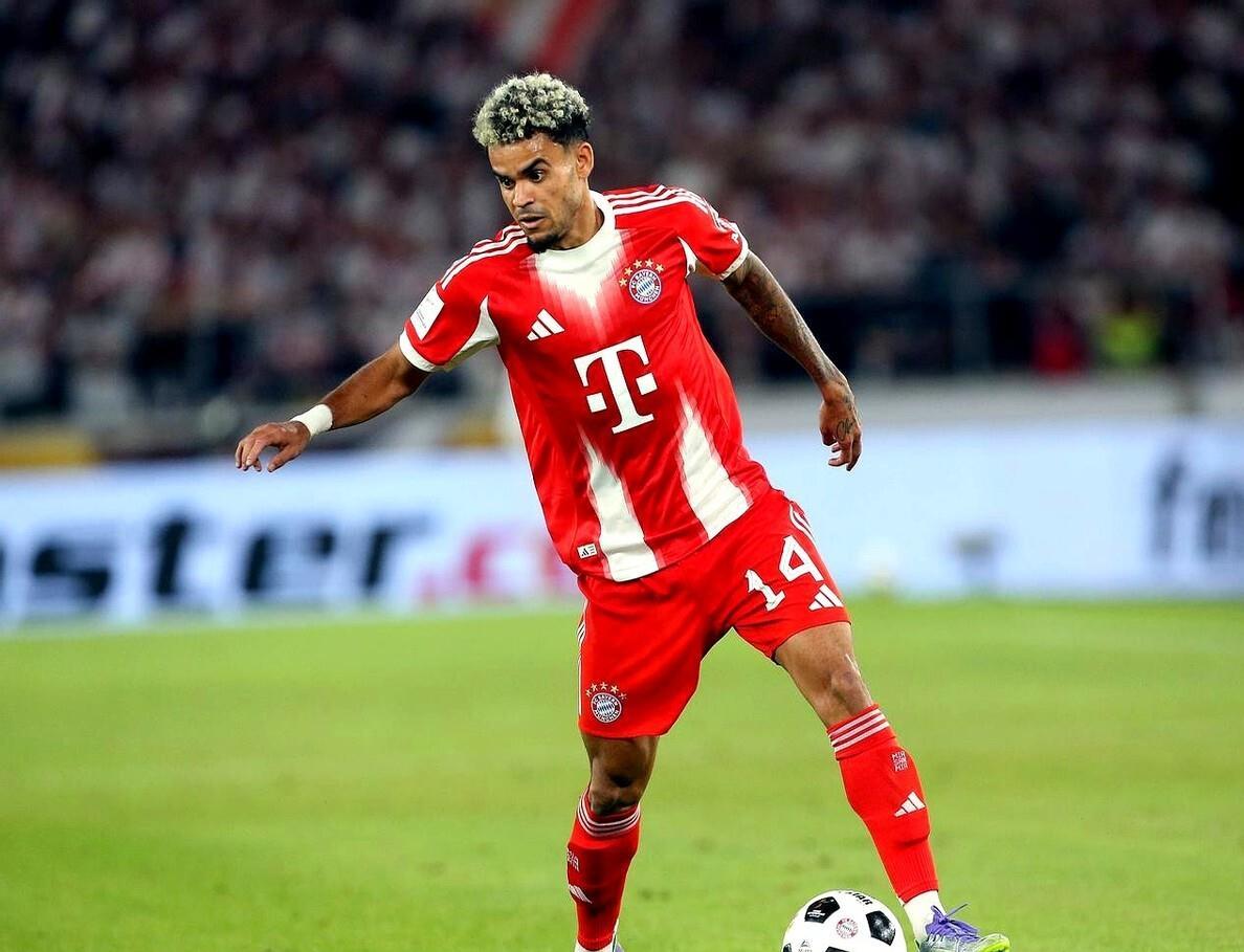 开云体育-凯恩回归赛场，战术调整首场状态亮眼，利物浦观众沸腾！的简单介绍